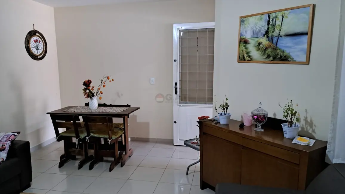 Foto 2 de Casa com 2 quartos à venda, 150m2 em Jardim Saira, Sorocaba - SP