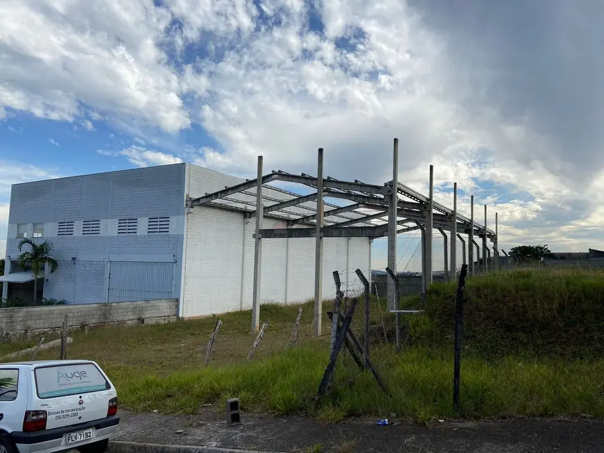 Foto 2 de Terreno / Lote à venda, 835m2 em Retiro São João, Sorocaba - SP