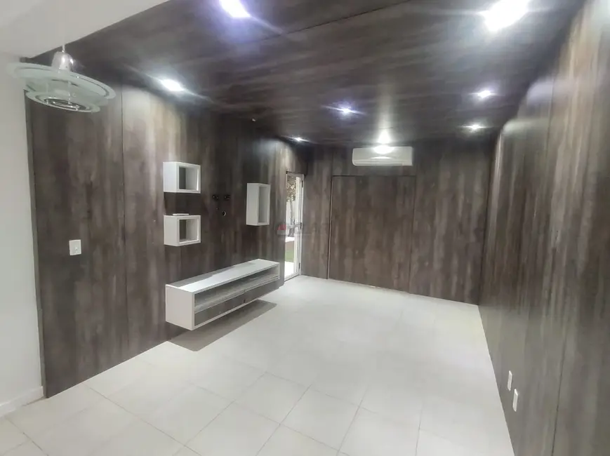 Casa de Condomínio com 3 quartos à venda, 137m2 em Parque Campolim, Sorocaba - SP - imagem 4 Foto 4 de Casa de Condomínio com 3 quartos à venda, 137m2 em Parque Campolim, Sorocaba - SP