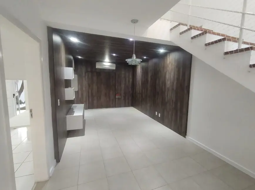 Casa de Condomínio com 3 quartos à venda, 137m2 em Parque Campolim, Sorocaba - SP - imagem 3 Foto 3 de Casa de Condomínio com 3 quartos à venda, 137m2 em Parque Campolim, Sorocaba - SP