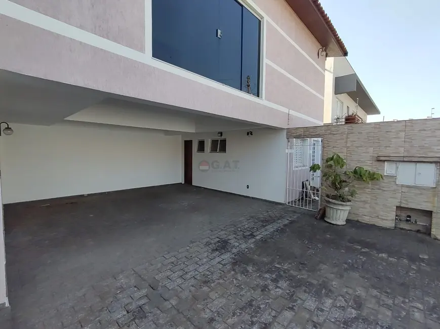 Casa com 3 quartos à venda e para alugar, 252m2 em Jardim Santa Rosália, Sorocaba - SP - imagem 7 Foto 7 de Casa com 3 quartos à venda e para alugar, 252m2 em Jardim Santa Rosália, Sorocaba - SP