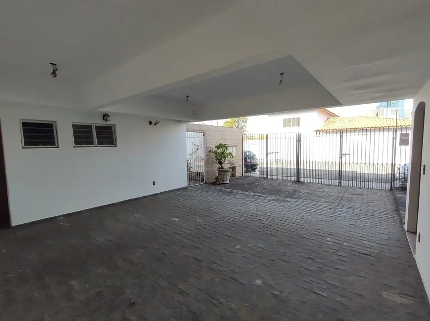 Casa com 3 quartos à venda e para alugar, 252m2 em Jardim Santa Rosália, Sorocaba - SP - imagem 5 Foto 5 de Casa com 3 quartos à venda e para alugar, 252m2 em Jardim Santa Rosália, Sorocaba - SP