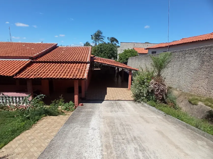 Foto 4 de Chácara com 4 quartos à venda, 291m2 em Centro, Capela Do Alto - SP