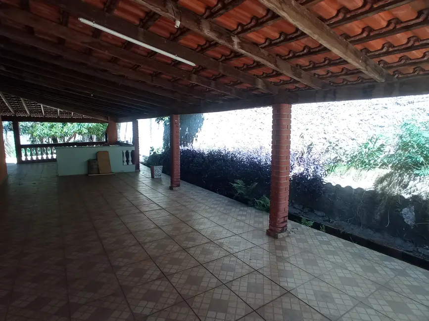 Foto 6 de Chácara com 4 quartos à venda, 291m2 em Centro, Capela Do Alto - SP