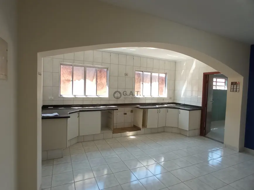 Foto 1 de Chácara com 4 quartos à venda, 291m2 em Centro, Capela Do Alto - SP