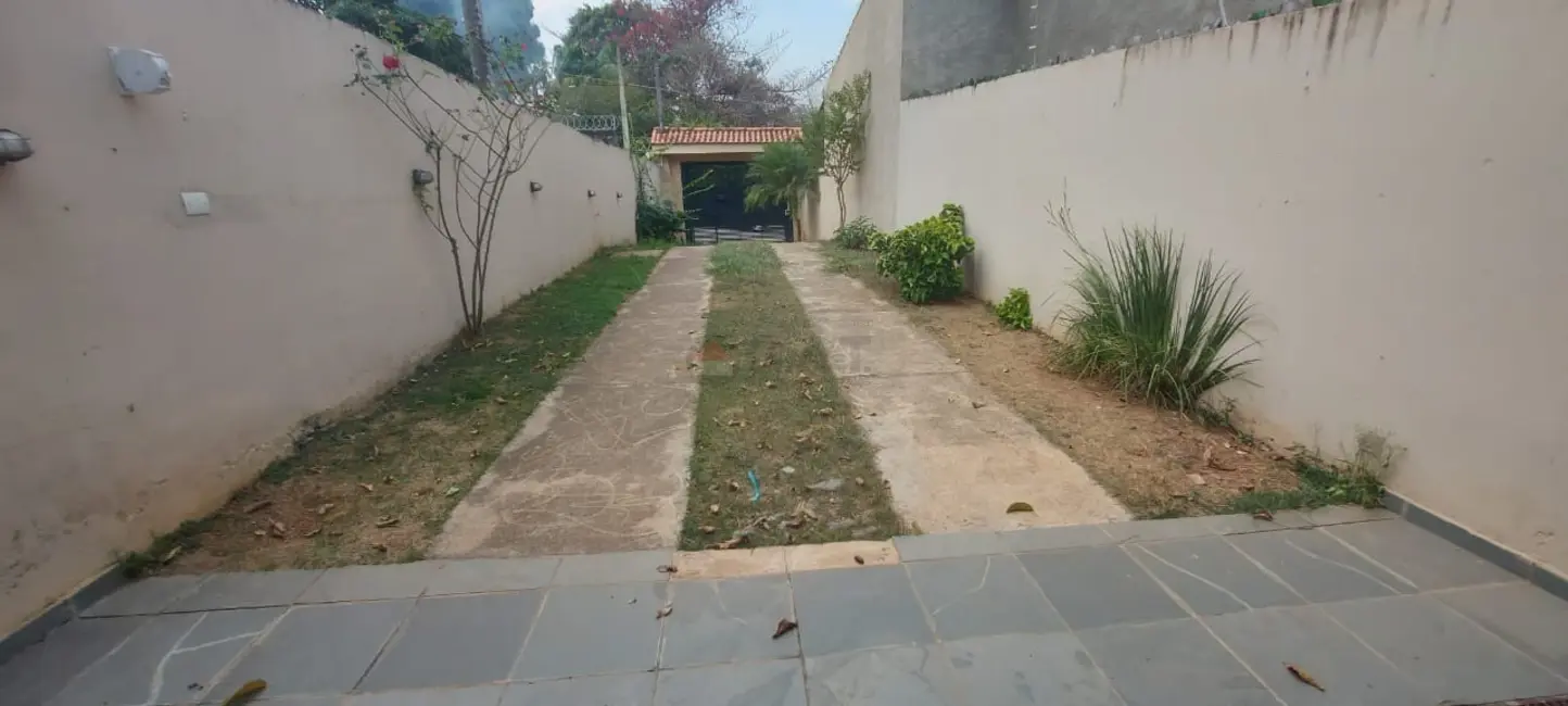 Foto 3 de Casa com 2 quartos à venda, 208m2 em Jardim Refúgio, Sorocaba - SP