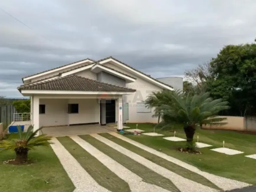 Foto 1 de Casa de Condomínio com 3 quartos à venda, 570m2 em Aracoiaba Da Serra - SP