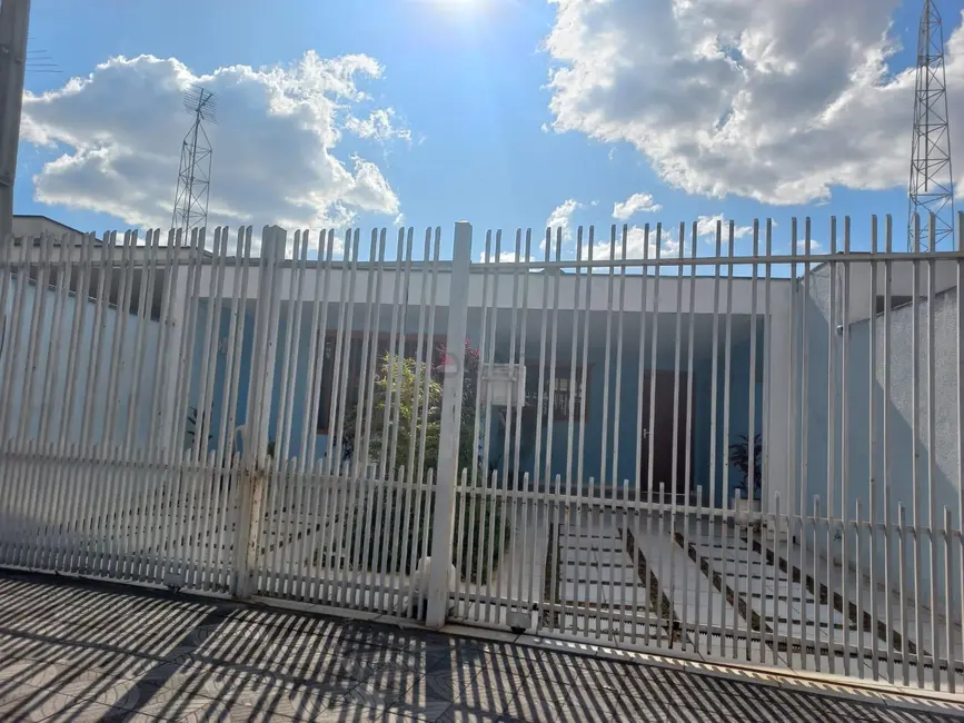 Foto 2 de Casa com 2 quartos à venda, 180m2 em Vila Santa Rita, Sorocaba - SP