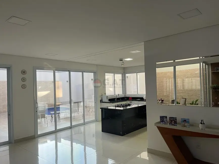 Foto 5 de Casa de Condomínio com 3 quartos à venda, 300m2 em Jardim Novo Horizonte, Sorocaba - SP