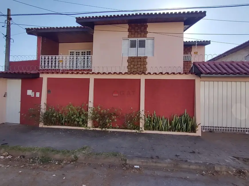 Foto 1 de Casa com 3 quartos à venda, 193m2 em Jardim Simus, Sorocaba - SP