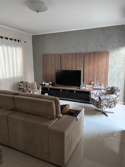 Foto 1 de Casa com 3 quartos à venda, 188m2 em Vila Rica, Sorocaba - SP