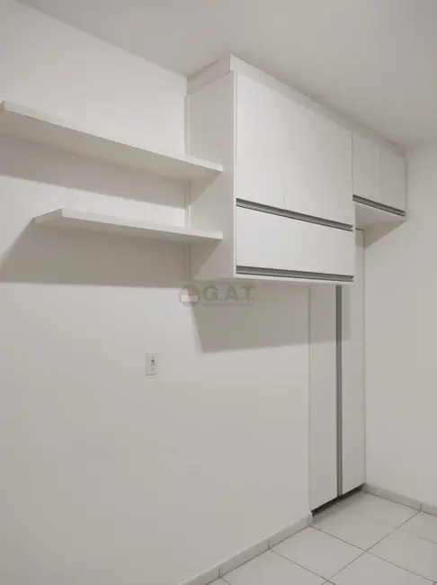 Foto 9 de Casa de Condomínio com 2 quartos à venda, 72m2 em Jardim Karolyne, Votorantim - SP