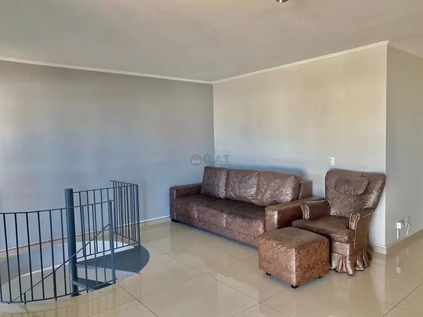 Apartamento com 3 quartos à venda, 198m2 em Vila Leão, Sorocaba - SP - imagem 8 Foto 8 de Apartamento com 3 quartos à venda, 198m2 em Vila Leão, Sorocaba - SP