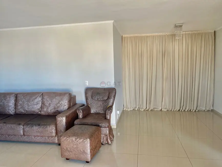 Apartamento com 3 quartos à venda, 198m2 em Vila Leão, Sorocaba - SP - imagem 7 Foto 7 de Apartamento com 3 quartos à venda, 198m2 em Vila Leão, Sorocaba - SP