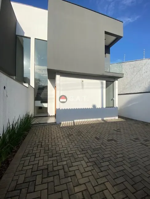 Foto 2 de Casa com 2 quartos à venda, 140m2 em Jardim dos Estados, Sorocaba - SP