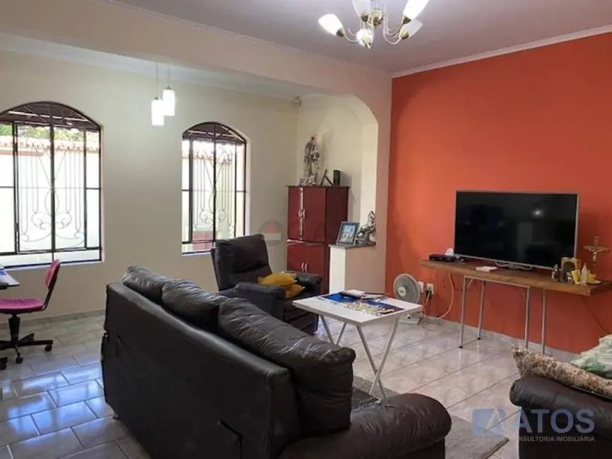 Casa com 3 quartos à venda, 216m2 em Jardim Simus, Sorocaba - SP - imagem 5 Foto 5 de Casa com 3 quartos à venda, 216m2 em Jardim Simus, Sorocaba - SP