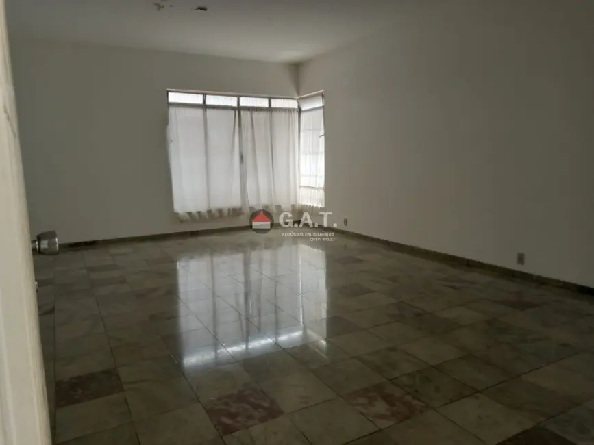 Casa com 4 quartos à venda, 380m2 em Centro, Sorocaba - SP - imagem 5 Foto 5 de Casa com 4 quartos à venda, 380m2 em Centro, Sorocaba - SP