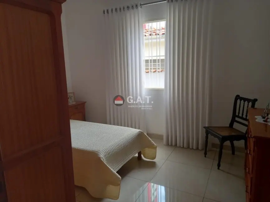 Casa com 3 quartos à venda, 155m2 em Centro, Sorocaba - SP - imagem 6 Foto 6 de Casa com 3 quartos à venda, 155m2 em Centro, Sorocaba - SP