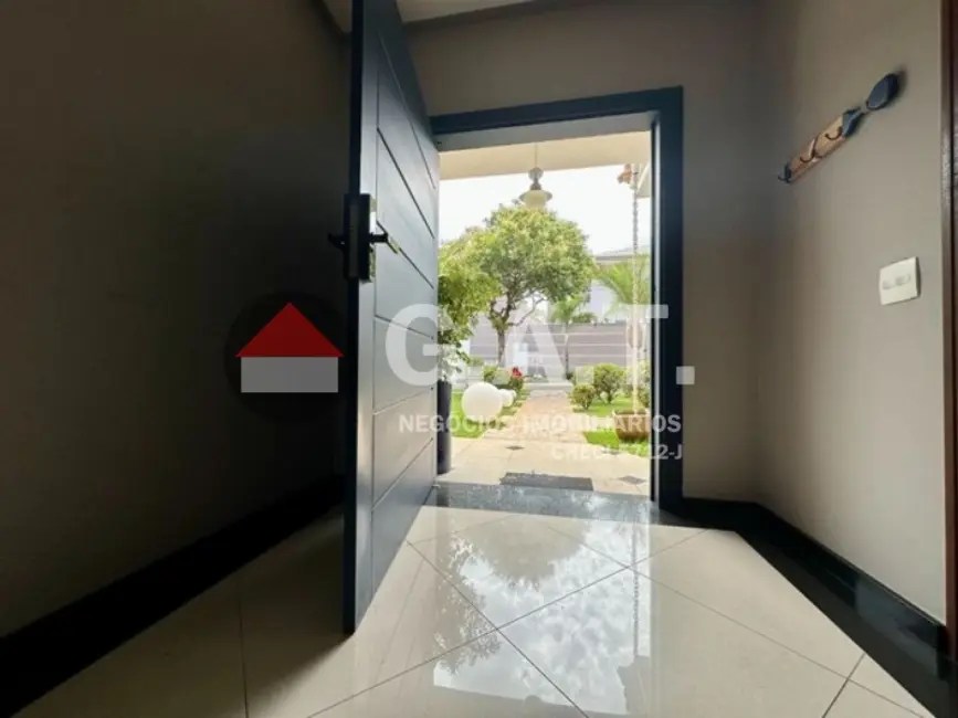 Foto 3 de Casa de Condomínio com 4 quartos à venda, 484m2 em Aparecidinha, Sorocaba - SP