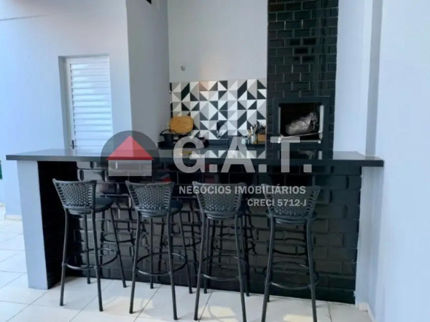 Foto 2 de Casa com 3 quartos à venda, 340m2 em Jardim Ipê, Sorocaba - SP