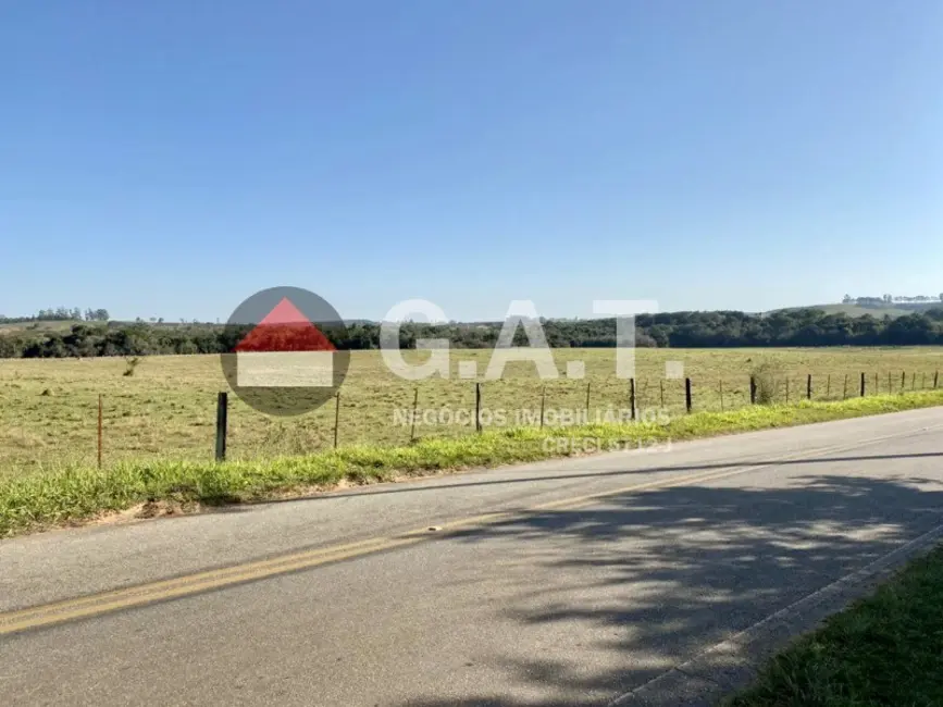 Foto 2 de Terreno / Lote à venda, 325025m2 em Aracoiaba Da Serra - SP