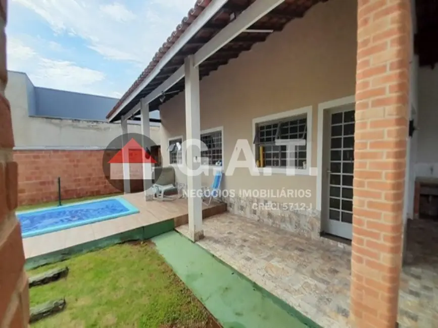 Foto 2 de Chácara com 2 quartos à venda, 175m2 em Aracoiaba Da Serra - SP