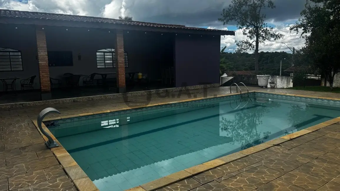 Foto 5 de Chácara com 3 quartos à venda e para alugar, 200m2 em Aracoiaba Da Serra - SP