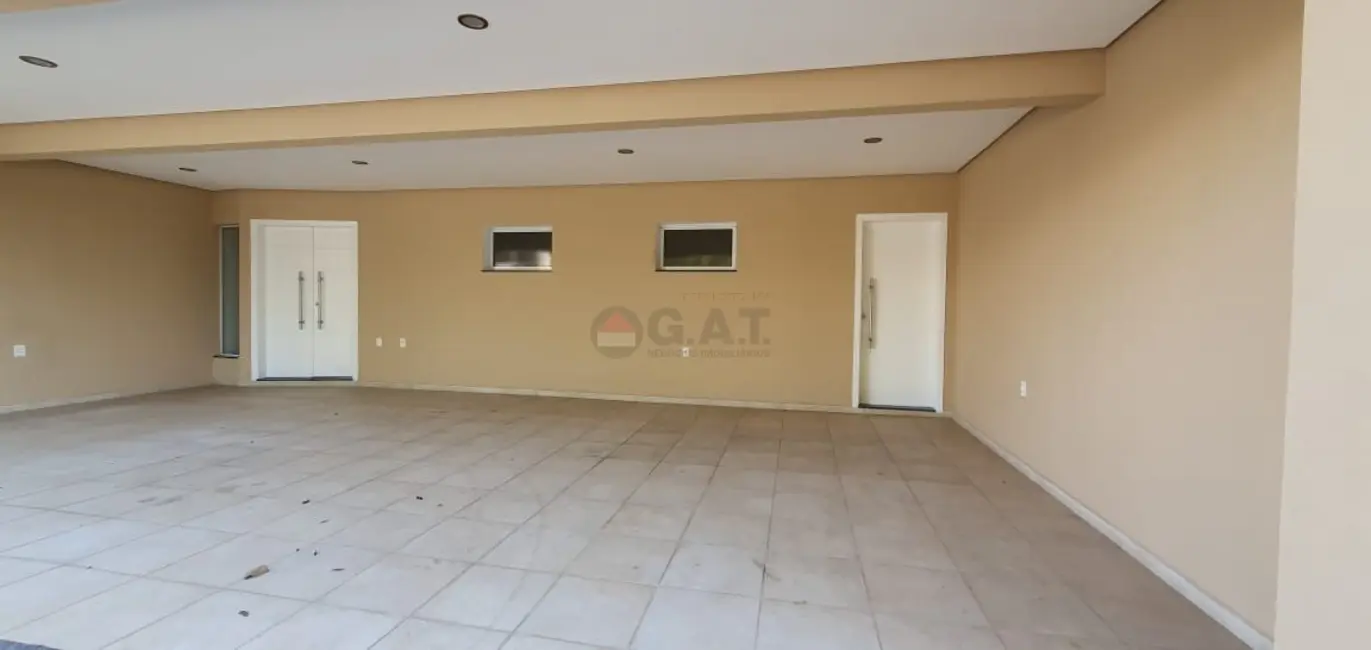 Foto 2 de Casa de Condomínio com 3 quartos à venda, 346m2 em Chácaras Reunidas São Jorge, Sorocaba - SP