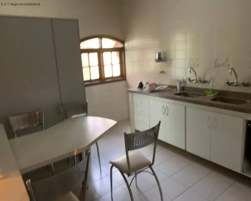 Foto 8 de Casa com 4 quartos à venda, 230m2 em Vila Trujillo, Sorocaba - SP