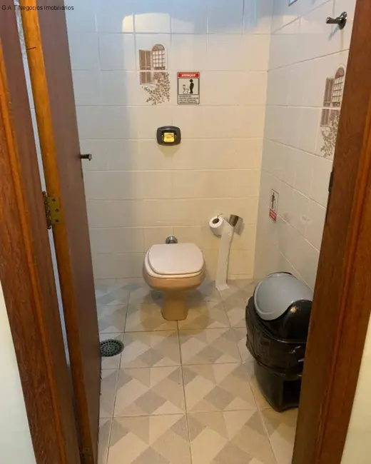 Foto 3 de Casa com 4 quartos à venda, 230m2 em Vila Trujillo, Sorocaba - SP