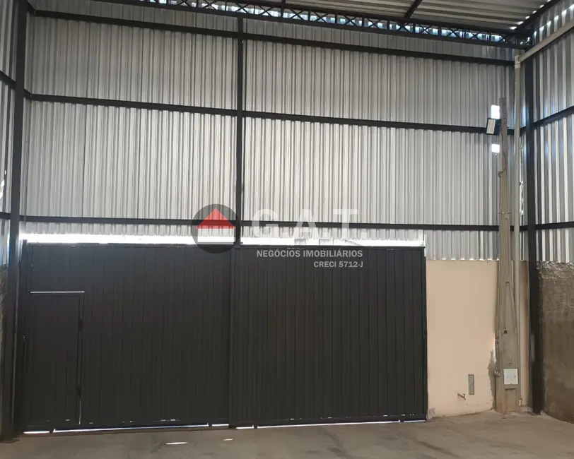 Foto 2 de Armazém / Galpão à venda, 300m2 em Jardim Vera Cruz, Sorocaba - SP