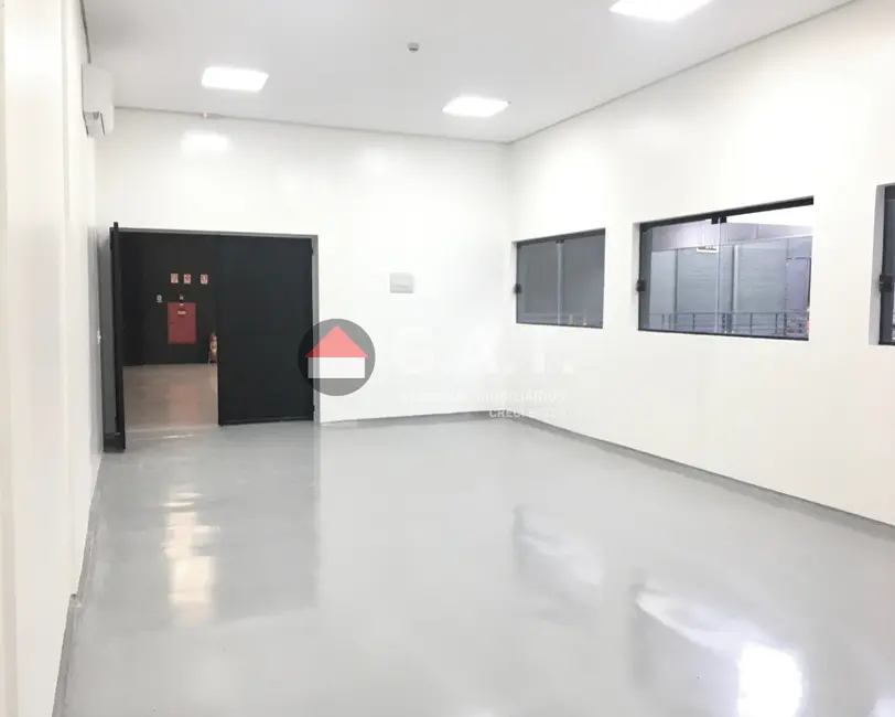 Sala Comercial para alugar, 78m2 em Protestantes, Votorantim - SP - imagem 3 Foto 3 de Sala Comercial para alugar, 78m2 em Protestantes, Votorantim - SP