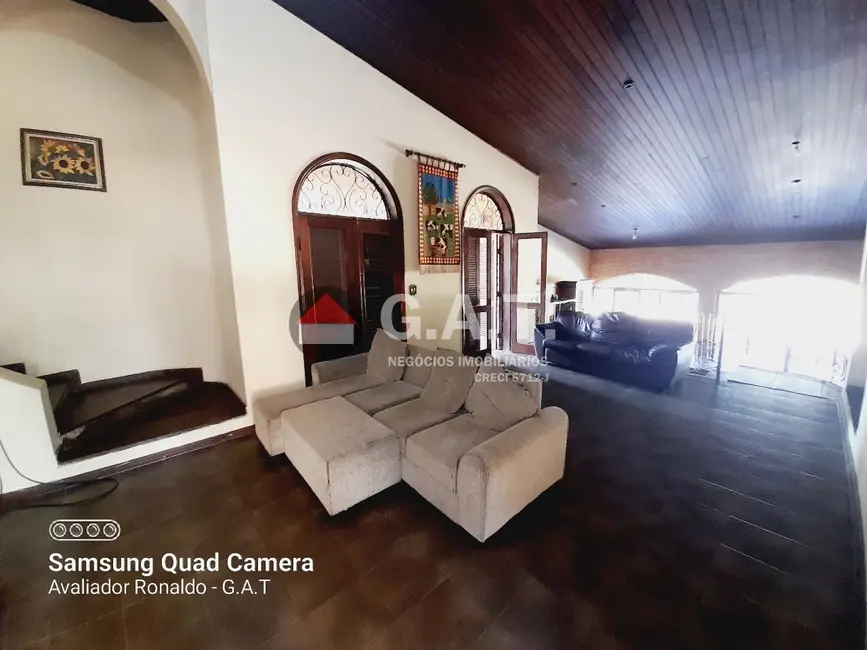 Foto 6 de Chácara com 4 quartos para alugar, 612m2 em Chácaras Leão, Votorantim - SP