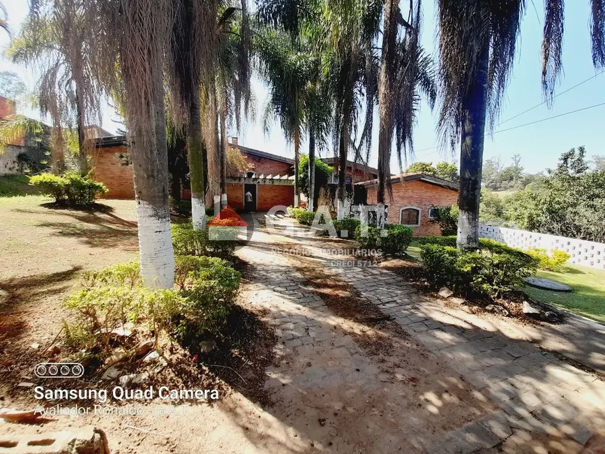 Foto 3 de Chácara com 5 quartos à venda, 612m2 em Chácaras Leão, Votorantim - SP