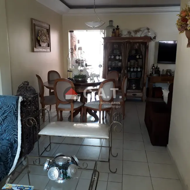 Casa com 3 quartos à venda, 180m2 em Centro, Sorocaba - SP - imagem 2 Foto 2 de Casa com 3 quartos à venda, 180m2 em Centro, Sorocaba - SP