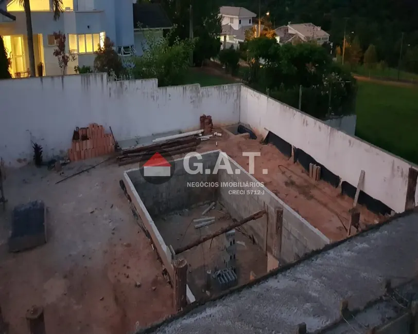 Foto 6 de Casa de Condomínio com 3 quartos à venda, 400m2 em Aracoiaba Da Serra - SP