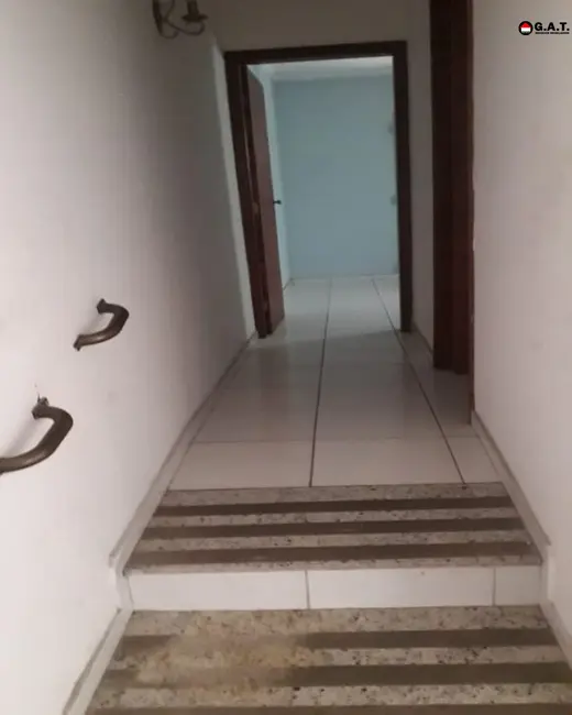 Casa com 3 quartos à venda, 140m2 em Centro, Sorocaba - SP - imagem 2 Foto 2 de Casa com 3 quartos à venda, 140m2 em Centro, Sorocaba - SP