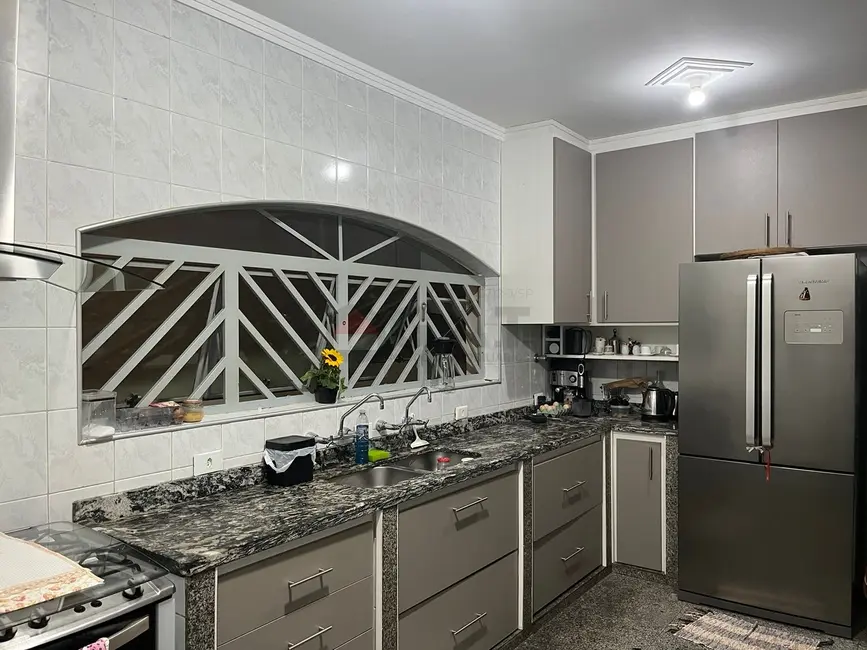 Foto 4 de Casa com 3 quartos à venda, 271m2 em Jardim Astro, Sorocaba - SP