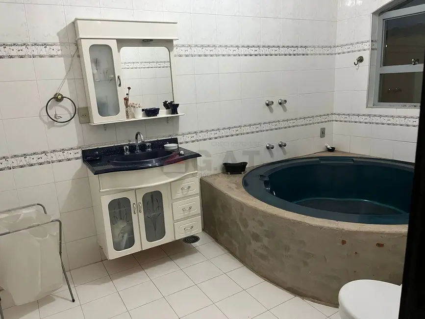 Foto 8 de Casa com 3 quartos à venda, 271m2 em Jardim Astro, Sorocaba - SP