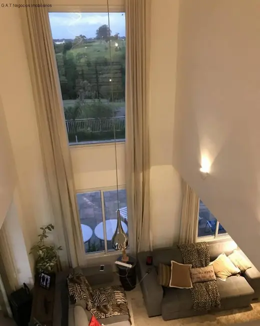 Foto 3 de Casa de Condomínio com 3 quartos à venda, 300m2 em Aracoiaba Da Serra - SP