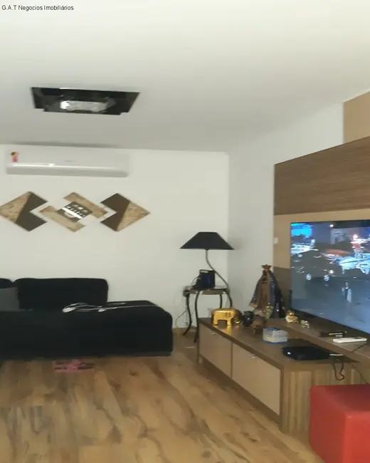 Casa com 3 quartos à venda, 263m2 em Jardim Pagliato, Sorocaba - SP - imagem 5 Foto 5 de Casa com 3 quartos à venda, 263m2 em Jardim Pagliato, Sorocaba - SP