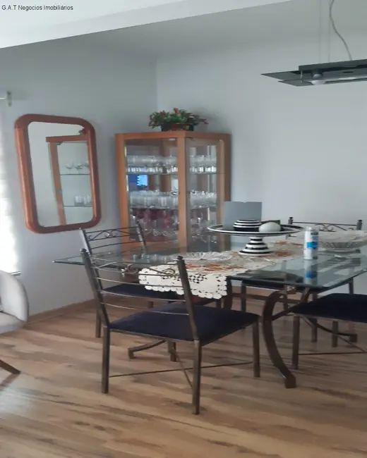 Casa com 3 quartos à venda, 263m2 em Jardim Pagliato, Sorocaba - SP - imagem 3 Foto 3 de Casa com 3 quartos à venda, 263m2 em Jardim Pagliato, Sorocaba - SP