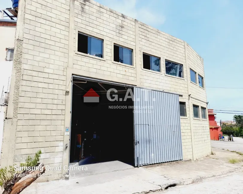 Foto 1 de Armazém / Galpão à venda, 330m2 em Sorocaba - SP