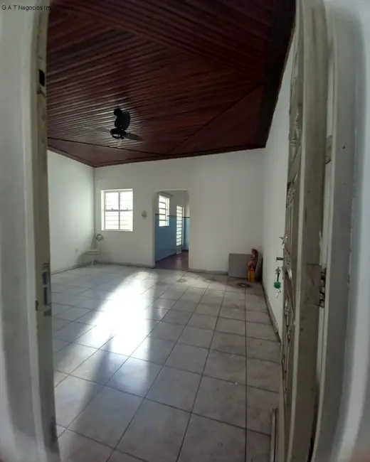 Casa com 2 quartos à venda, 90m2 em Vila Santana, Sorocaba - SP - imagem 4 Foto 4 de Casa com 2 quartos à venda, 90m2 em Vila Santana, Sorocaba - SP