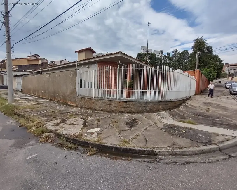 Casa com 5 quartos à venda, 585m2 em Jardim Prestes de Barros, Sorocaba - SP - imagem 4 Foto 4 de Casa com 5 quartos à venda, 585m2 em Jardim Prestes de Barros, Sorocaba - SP