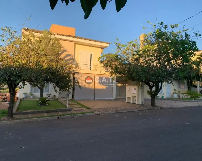 Foto 1 de Casa de Condomínio com 3 quartos à venda, 347m2 em Aracoiaba Da Serra - SP