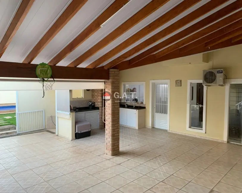 Casa de Condomínio com 3 quartos à venda, 347m2 em Aracoiaba Da Serra - SP - imagem 5 Foto 5 de Casa de Condomínio com 3 quartos à venda, 347m2 em Aracoiaba Da Serra - SP