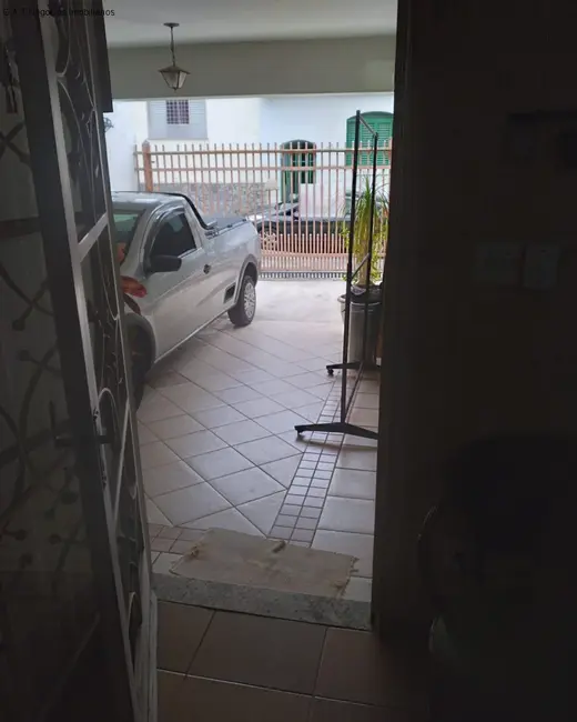 Casa com 3 quartos à venda, 112m2 em Vila Santana, Sorocaba - SP - imagem 2 Foto 2 de Casa com 3 quartos à venda, 112m2 em Vila Santana, Sorocaba - SP