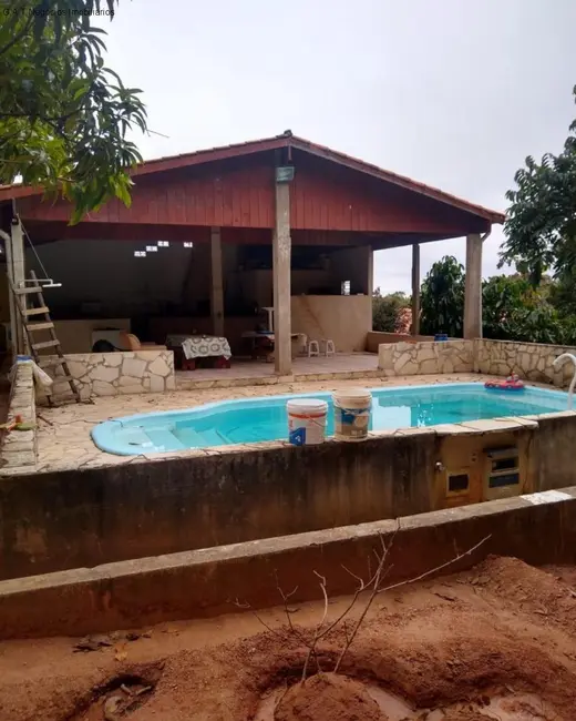 Chácara com 1 quarto à venda, 100m2 em Caputera, Sorocaba - SP - imagem 2 Foto 2 de Chácara com 1 quarto à venda, 100m2 em Caputera, Sorocaba - SP