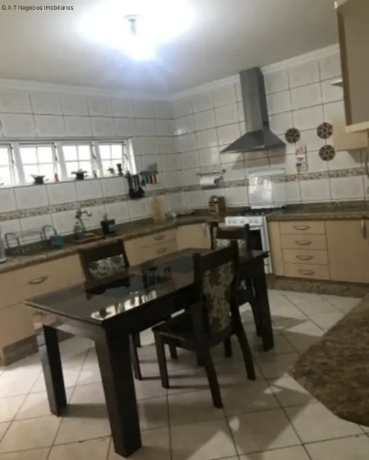 Casa com 3 quartos à venda, 208m2 em Jardim do Sol, Sorocaba - SP - imagem 3 Foto 3 de Casa com 3 quartos à venda, 208m2 em Jardim do Sol, Sorocaba - SP